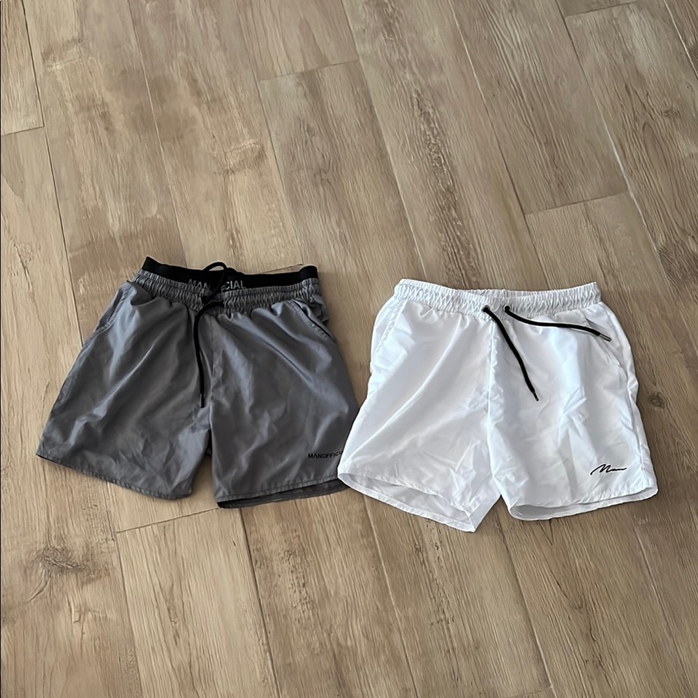 Men's Gray and White Shorts Set of 2. Size Small.
